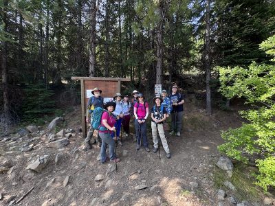 Group at Manastash Lake trailhead
